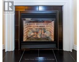 22 - 540 SPITFIRE STREET - 18