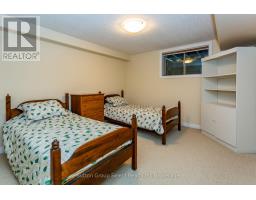 22 - 540 SPITFIRE STREET - 33