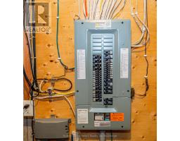 22 - 540 SPITFIRE STREET - 34