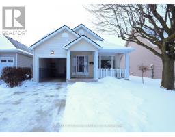 33 WILKINS CRESCENT - 27