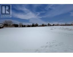 3 - 388 SPRINGBANK AVENUE N - 32