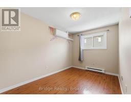 6 - 370 SPRINGBANK AVENUE - 21