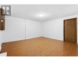 6 - 370 SPRINGBANK AVENUE - 23