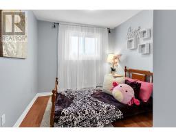 11 - 351 HIGHVIEW AVENUE E - 16