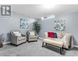 11 - 351 HIGHVIEW AVENUE E - 20