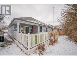 53 HAWKINS CRESCENT - 30