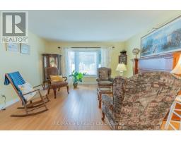 53 HAWKINS CRESCENT - 7