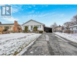 109 LYNDALE CRESCENT - 2