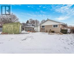 109 LYNDALE CRESCENT - 22