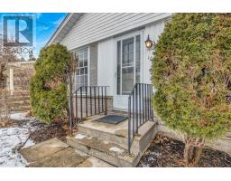 109 LYNDALE CRESCENT - 24