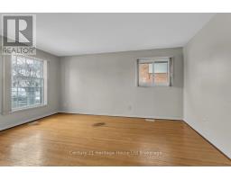 109 LYNDALE CRESCENT - 4