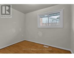 109 LYNDALE CRESCENT - 7