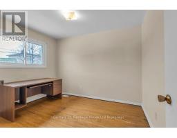 109 LYNDALE CRESCENT - 9