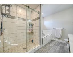 35 PEGGY AVENUE - 31