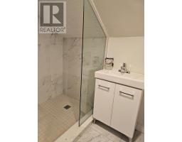 764 DUNDAS STREET - 21