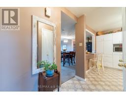 8 - 19 WREN COURT - 6