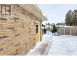 295 ST ANDREWS ROAD - 44