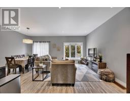 10 - 1016 OAKCROSSING GATE - 13