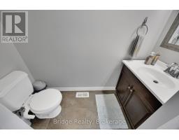 10 - 1016 OAKCROSSING GATE - 18