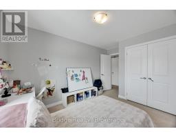 10 - 1016 OAKCROSSING GATE - 26