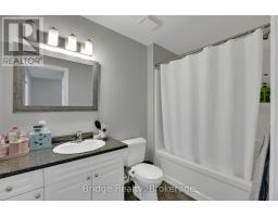 10 - 1016 OAKCROSSING GATE - 29