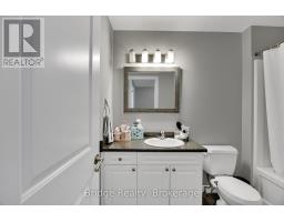 10 - 1016 OAKCROSSING GATE - 30