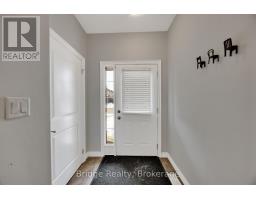 10 - 1016 OAKCROSSING GATE - 6