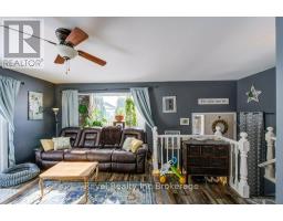 328 CLARKE STREET N - 12