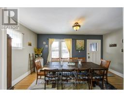 328 CLARKE STREET N - 23