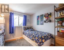 1091 CANFIELD CRESCENT - 20