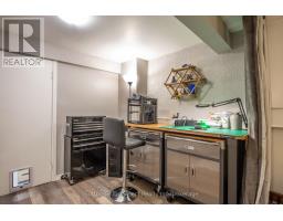 1091 CANFIELD CRESCENT - 26