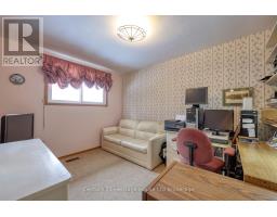 806019 OXFORD RD 29 ROAD S - 18