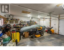 93 JAMES AVENUE - 42