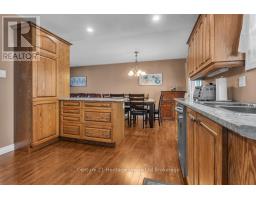 1 FERGUSSON AVENUE - 12