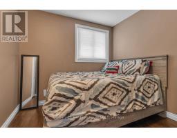 1 FERGUSSON AVENUE - 18