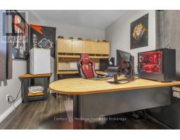 1 FERGUSSON AVENUE - 20