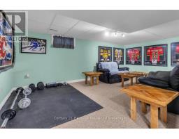 1 FERGUSSON AVENUE - 24