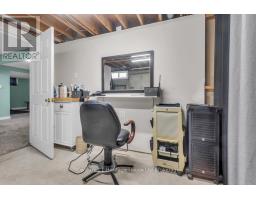 1 FERGUSSON AVENUE - 28