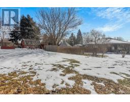 1 FERGUSSON AVENUE - 33