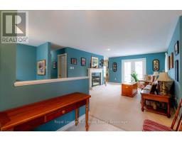 27 WOODSIDE DRIVE - 12