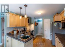 27 WOODSIDE DRIVE - 17