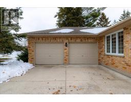 27 WOODSIDE DRIVE - 4