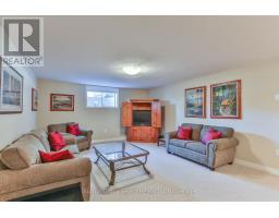 38 - 540 SPITFIRE STREET - 25