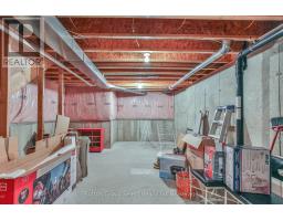 38 - 540 SPITFIRE STREET - 34