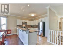 38 - 540 SPITFIRE STREET - 6