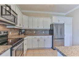 38 - 540 SPITFIRE STREET - 8