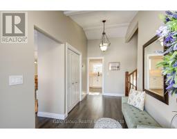 11 ROBIN STREET S - 3