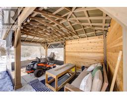 11 ROBIN STREET S - 35