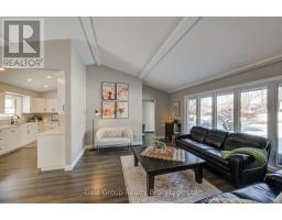 11 ROBIN STREET S - 5