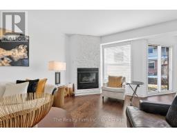 2 - 397 SPRINGBANK AVENUE N - 16